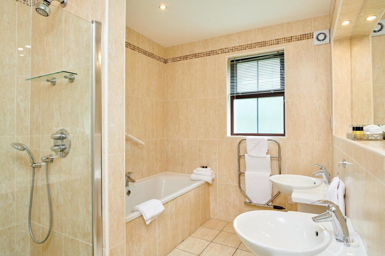 Bunratty Manor Hotel Екстериор снимка